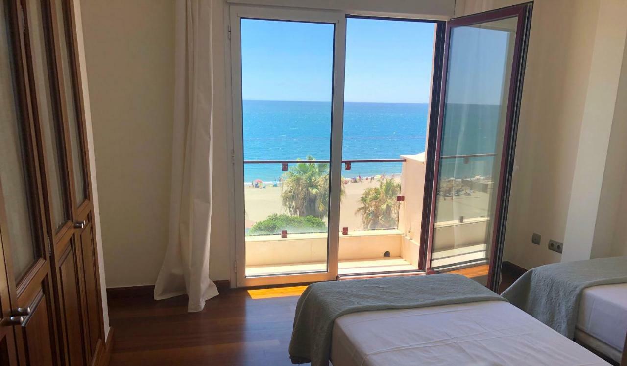 Atico-Duplex Primera Linea De Playa En El Centro De 에스테포나 외부 사진